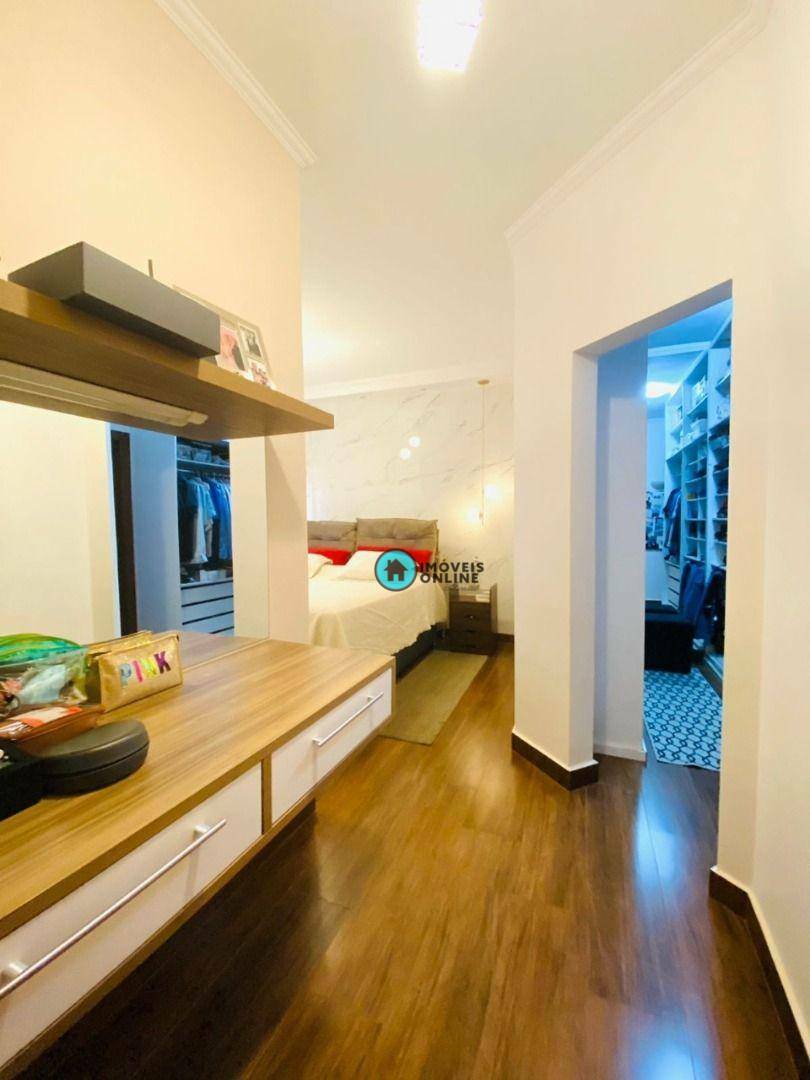 Casa à venda com 3 quartos, 220m² - Foto 23