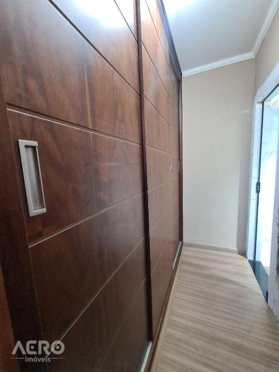 Casa à venda com 3 quartos, 162m² - Foto 7