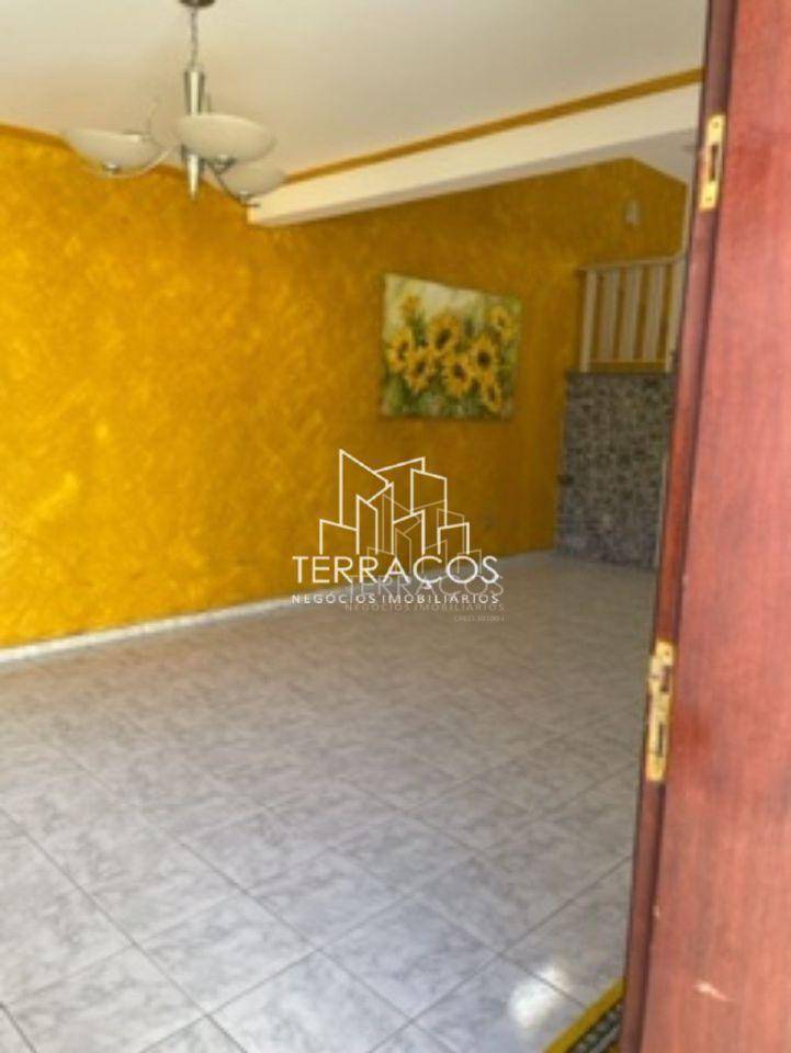 Casa para alugar com 4 quartos, 396m² - Foto 4