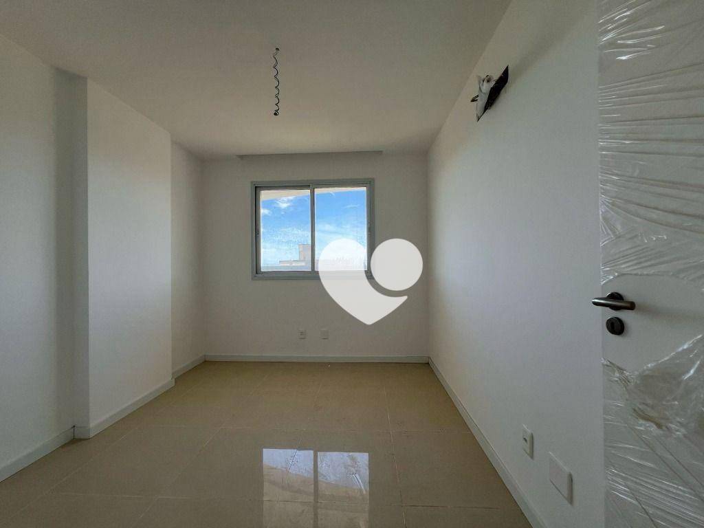 Apartamento à venda com 3 quartos, 121m² - Foto 9