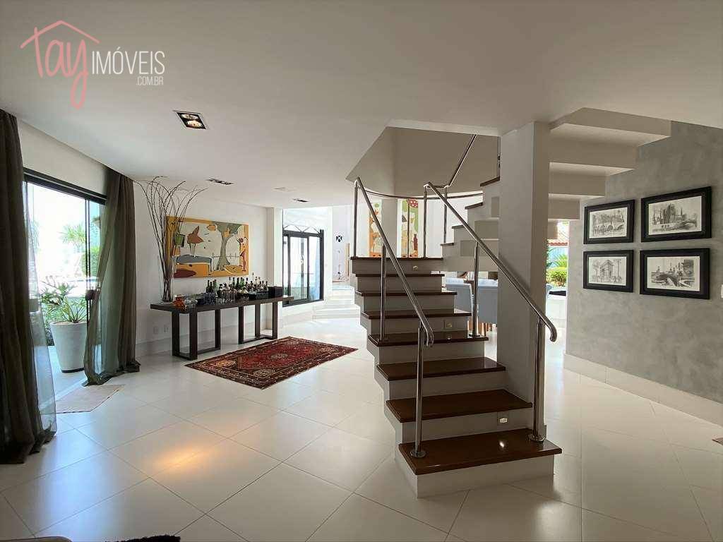 Casa à venda com 3 quartos, 570m² - Foto 7