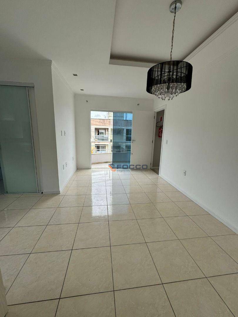 Apartamento à venda com 2 quartos, 65m² - Foto 8