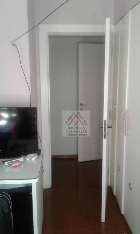 Apartamento à venda com 3 quartos, 143m² - Foto 11