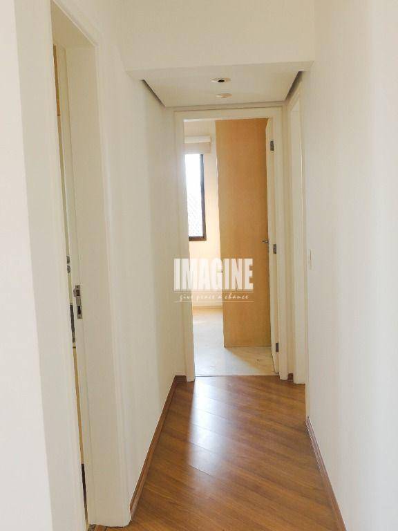 Apartamento à venda com 4 quartos, 170m² - Foto 3