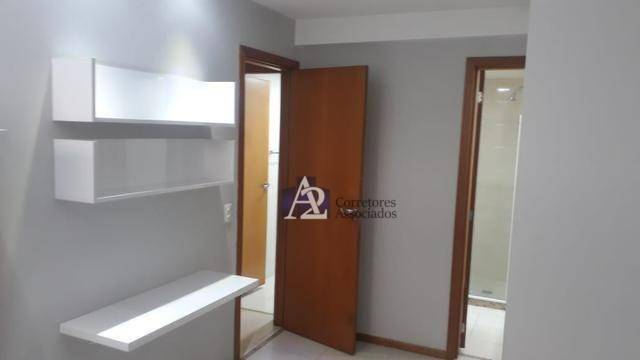 Apartamento à venda com 2 quartos, 70m² - Foto 6