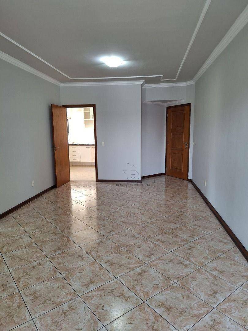 Apartamento à venda com 3 quartos, 109m² - Foto 19