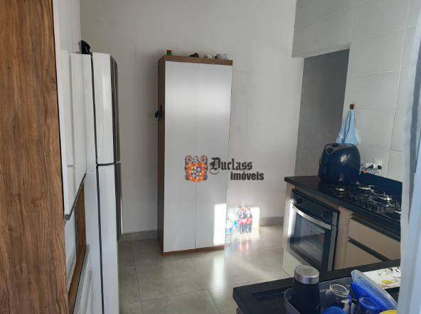 Casa à venda com 2 quartos, 80m² - Foto 18