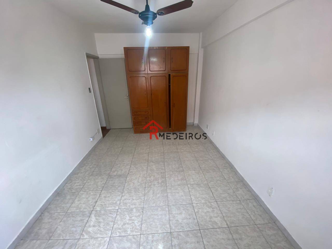 Apartamento à venda com 1 quarto, 49m² - Foto 9