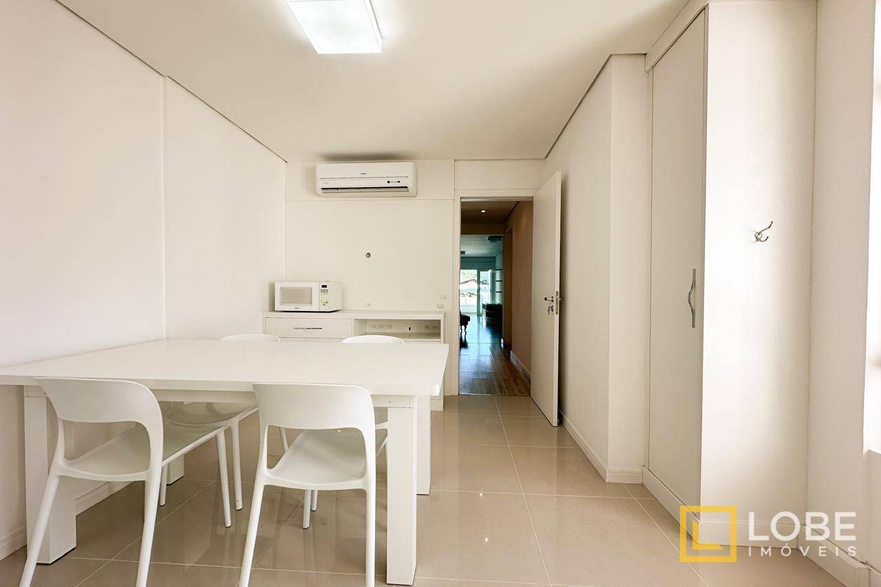 Apartamento à venda com 4 quartos, 204m² - Foto 9