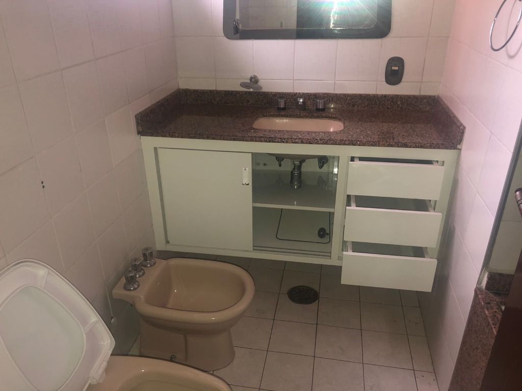 Apartamento à venda com 3 quartos, 190m² - Foto 37