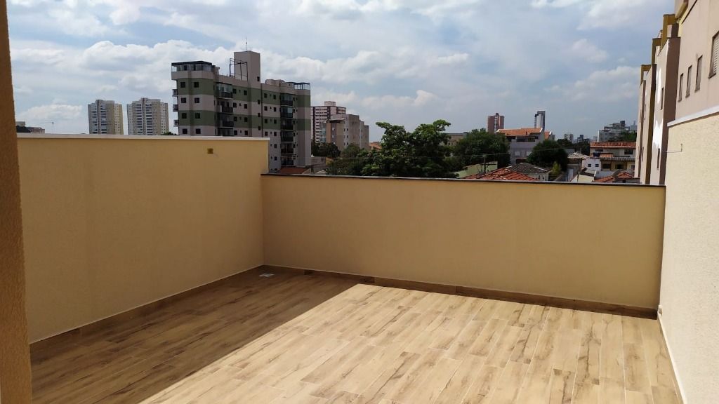 Cobertura à venda com 2 quartos, 75m² - Foto 2