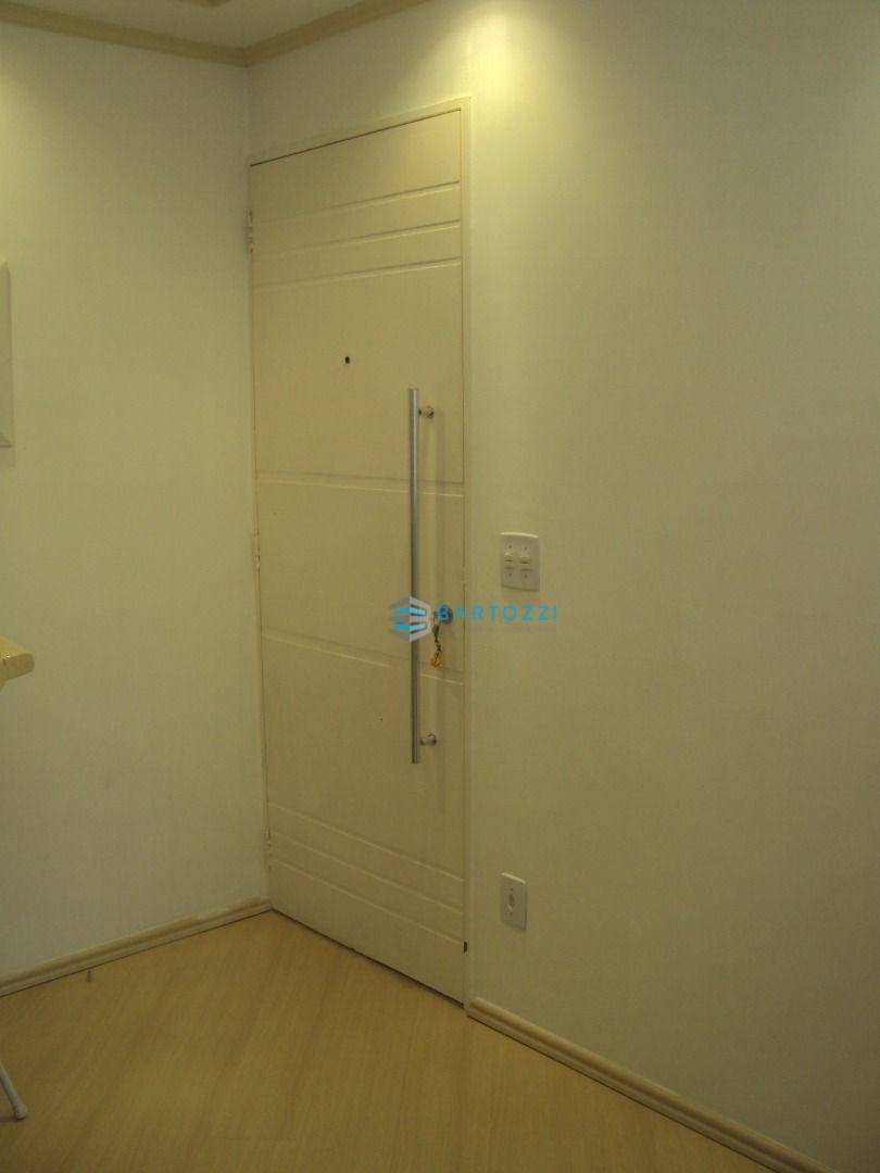 Apartamento à venda com 2 quartos, 60m² - Foto 5