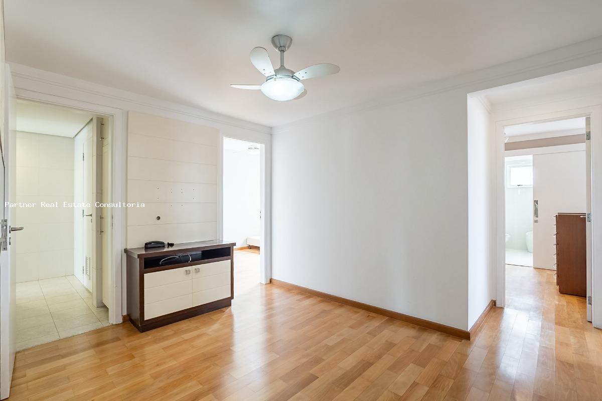 Apartamento à venda com 4 quartos, 198m² - Foto 28