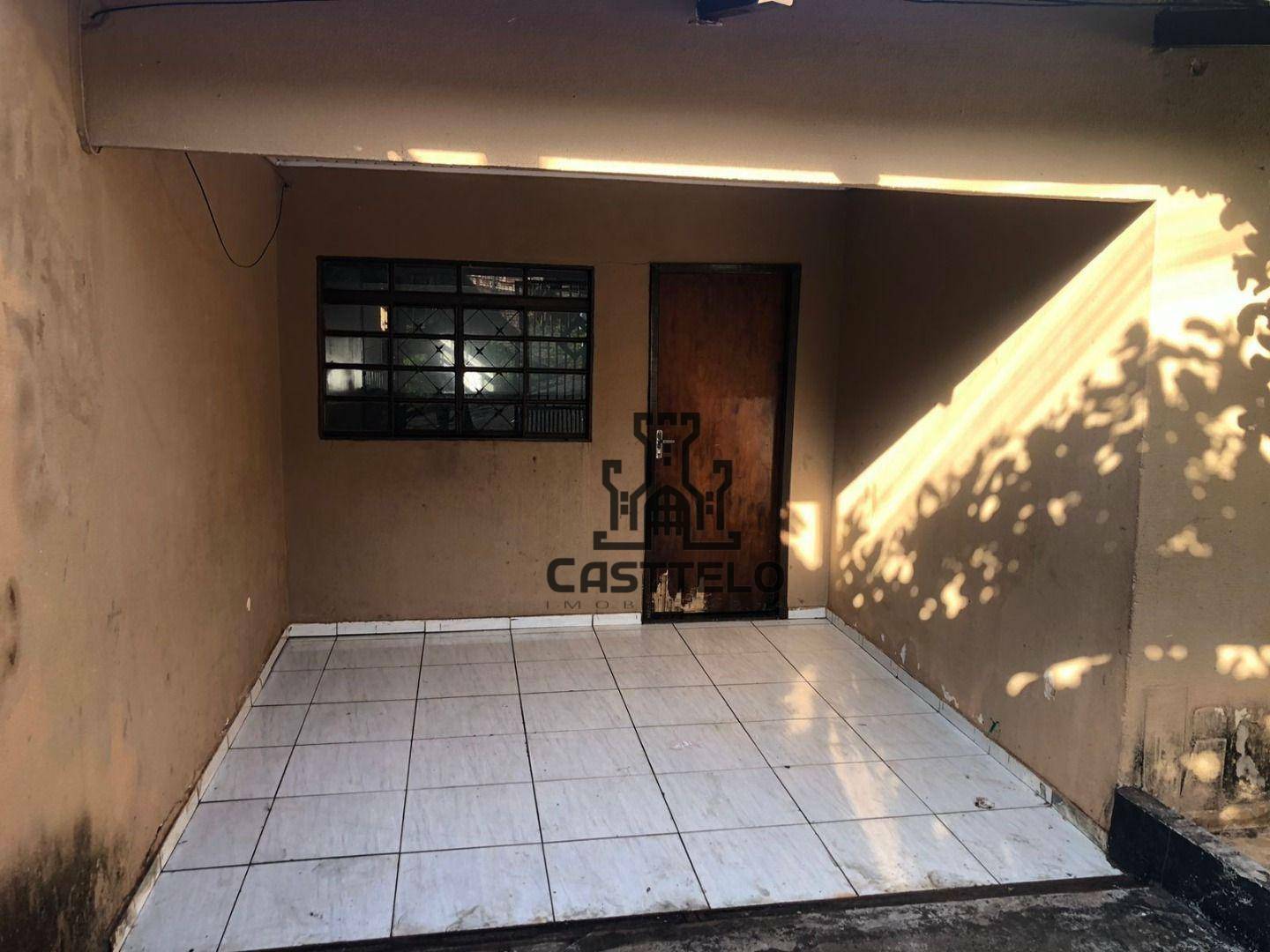 Casa à venda com 2 quartos, 49m² - Foto 1