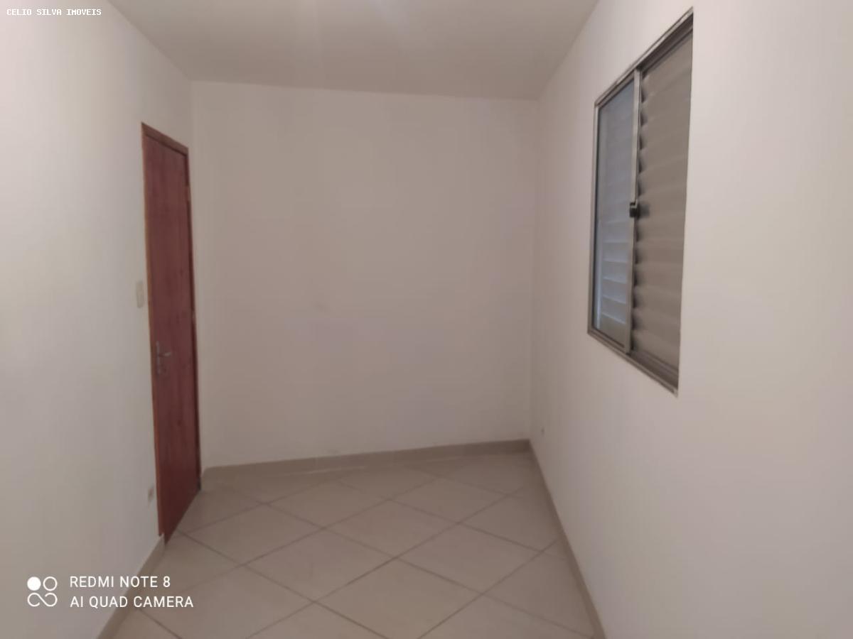 Casa à venda com 2 quartos, 68m² - Foto 7