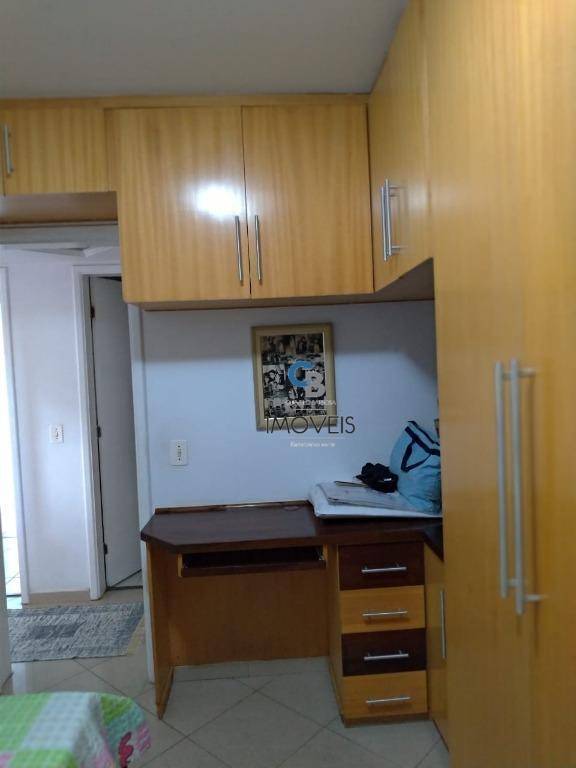 Apartamento à venda com 3 quartos, 75m² - Foto 6