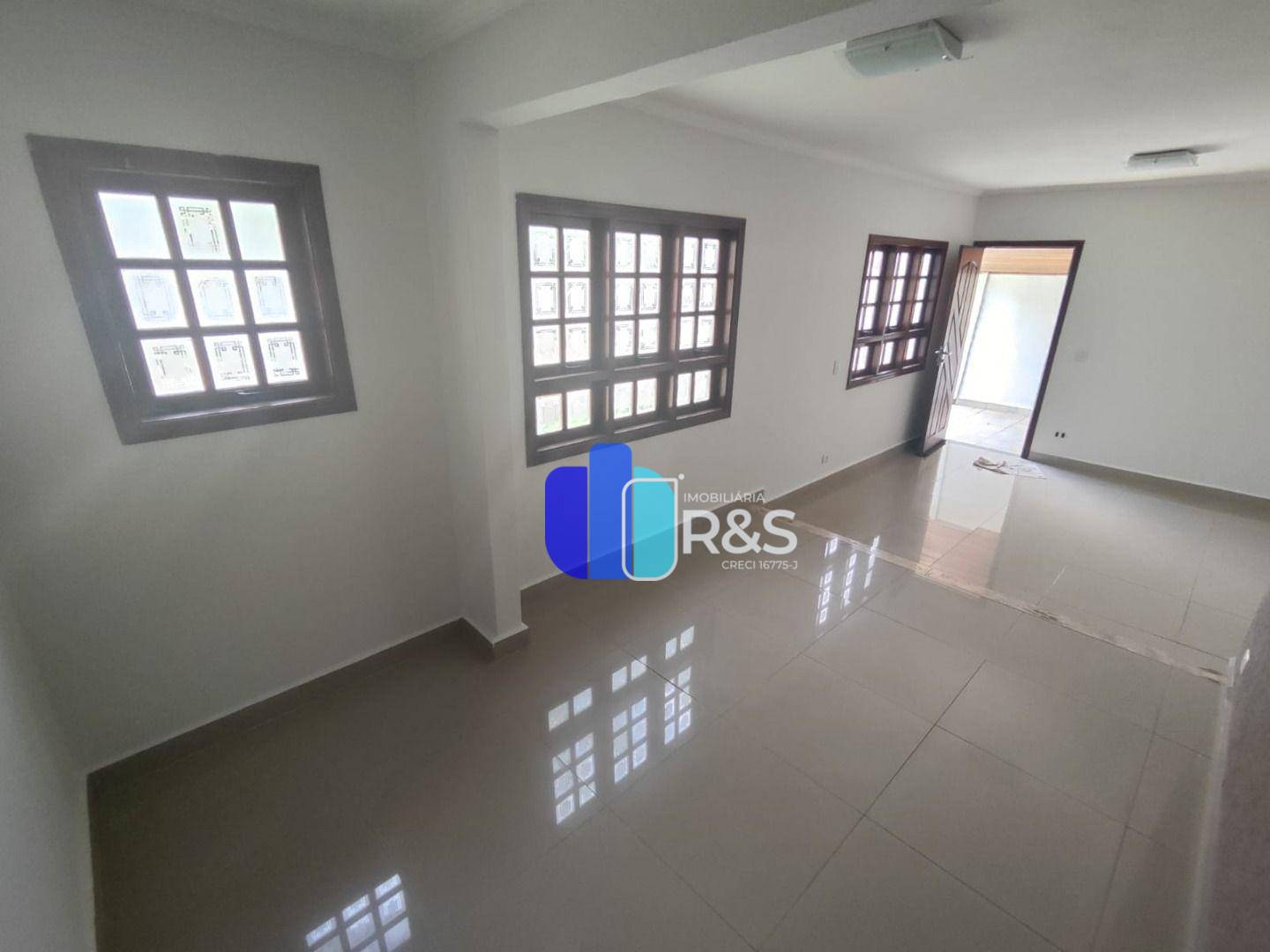 Casa de Condomínio à venda e aluguel com 3 quartos, 100m² - Foto 6