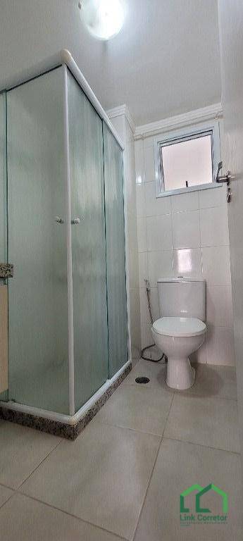 Apartamento para alugar com 3 quartos, 77m² - Foto 14