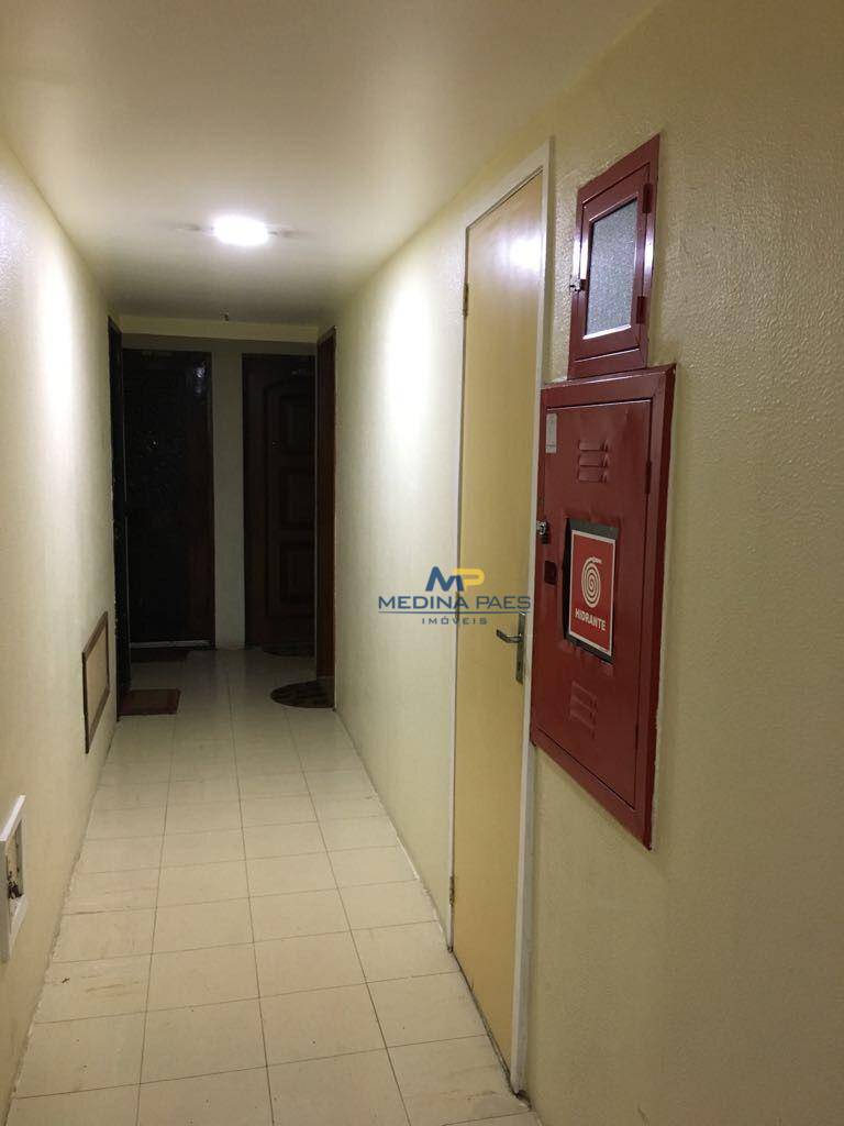 Apartamento à venda com 2 quartos, 80m² - Foto 30