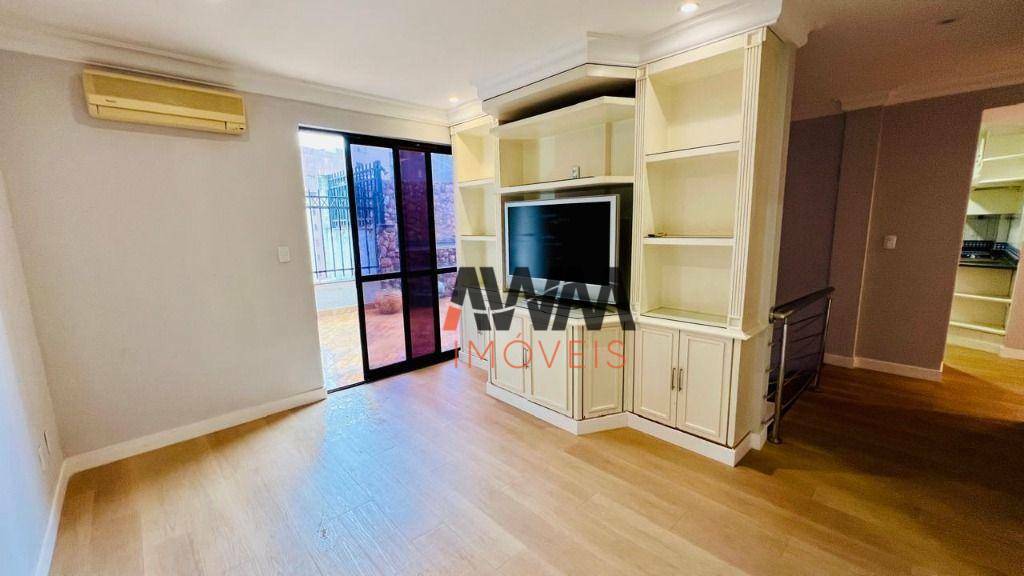 Apartamento à venda com 5 quartos, 262m² - Foto 19