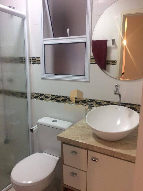 Apartamento à venda com 2 quartos, 65m² - Foto 13