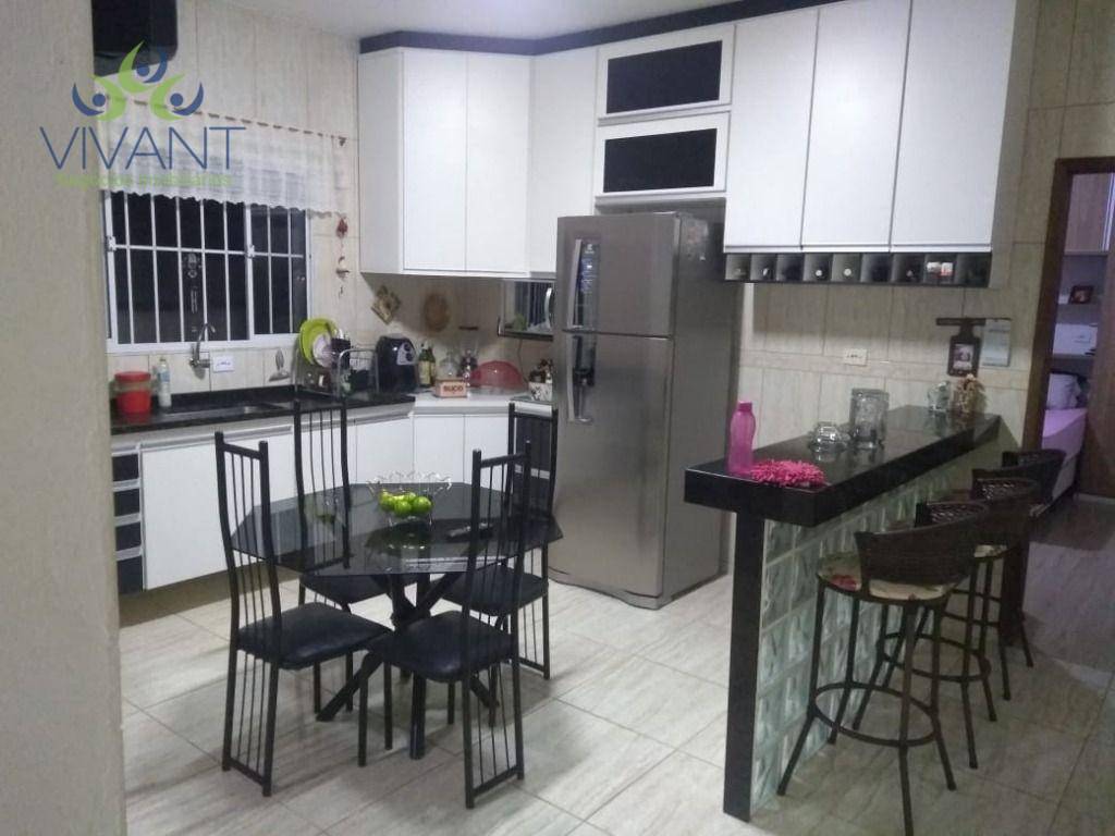 Sobrado à venda com 2 quartos, 300m² - Foto 8