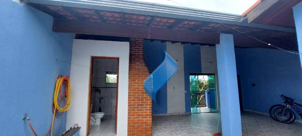 Casa à venda com 3 quartos, 206m² - Foto 4