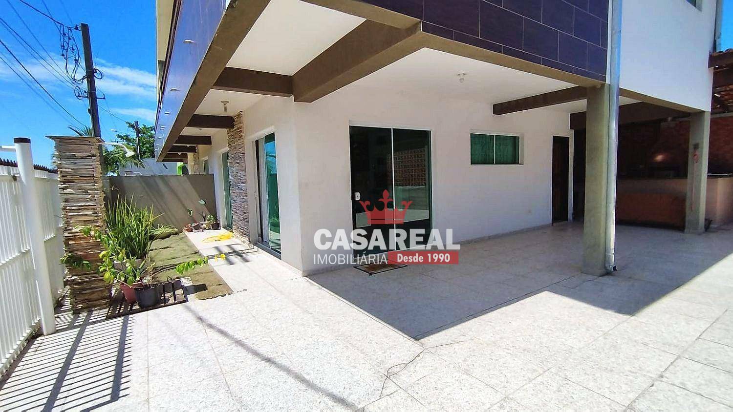 Casa à venda com 4 quartos, 176m² - Foto 2