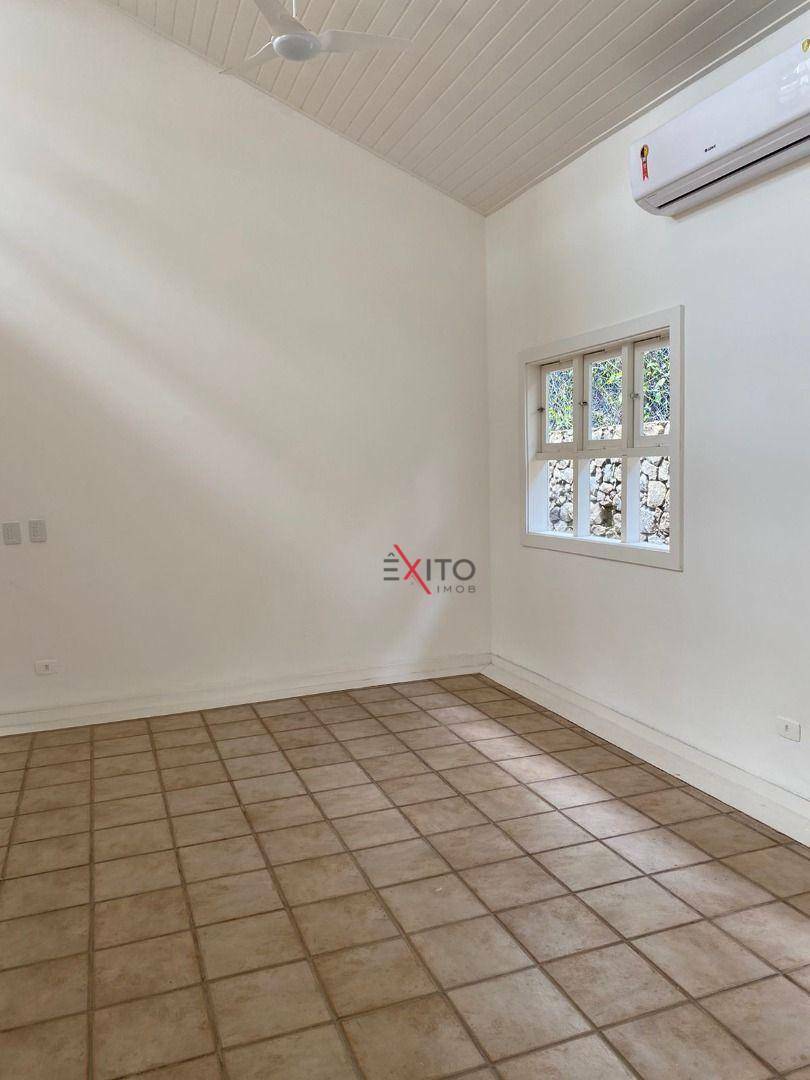 Casa à venda com 4 quartos, 300m² - Foto 28