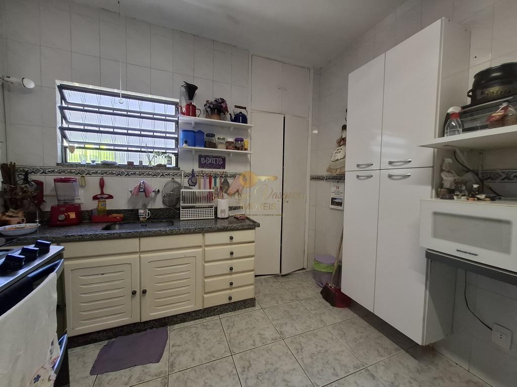 Casa à venda com 3 quartos, 600m² - Foto 18