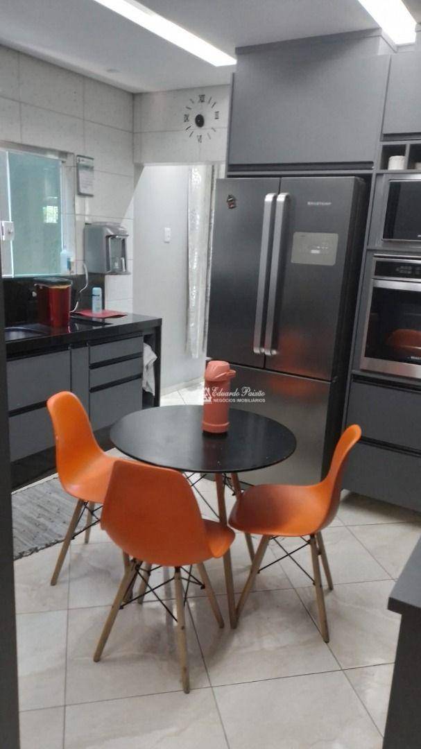 Sobrado à venda com 2 quartos, 350m² - Foto 12