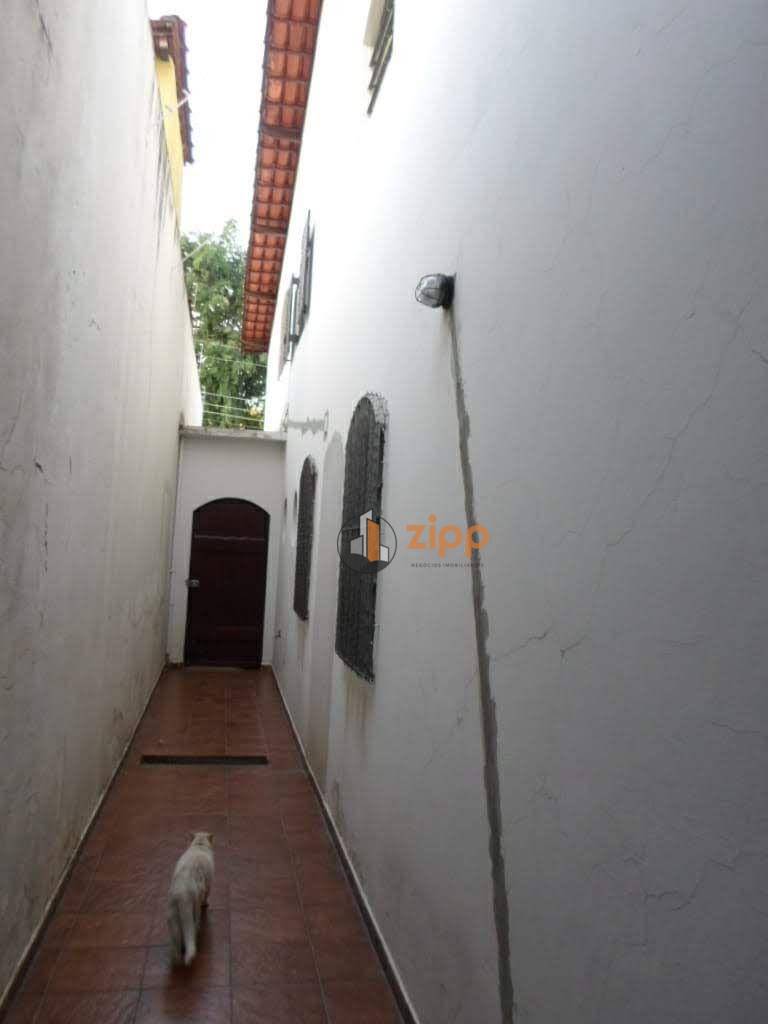 Sobrado à venda com 5 quartos, 301m² - Foto 45