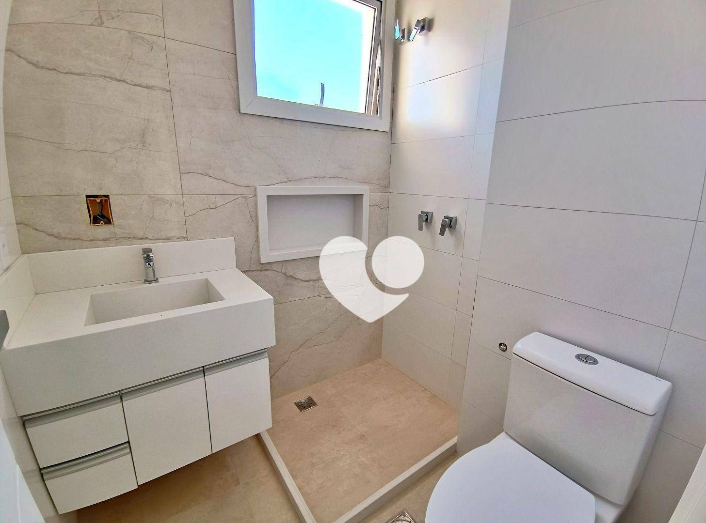 Apartamento à venda com 3 quartos, 190m² - Foto 10