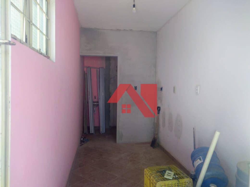 Casa à venda com 3 quartos, 230m² - Foto 5