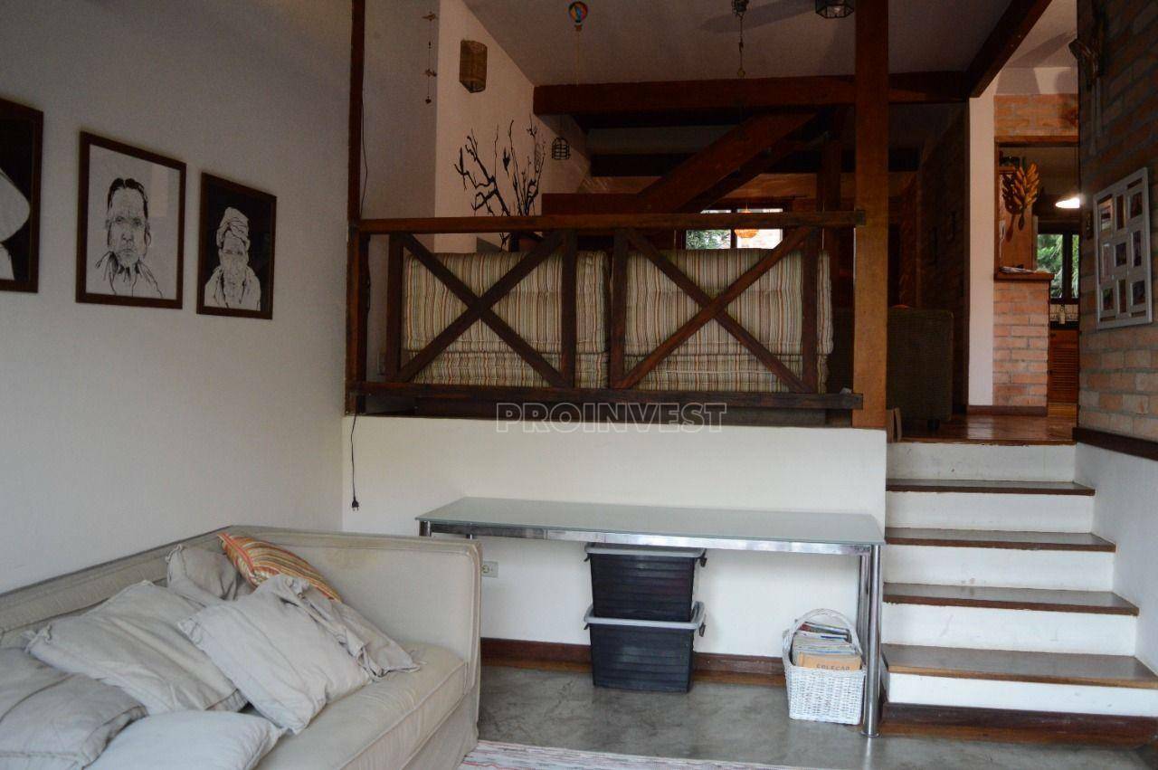 Casa de Condomínio à venda com 3 quartos, 215m² - Foto 1