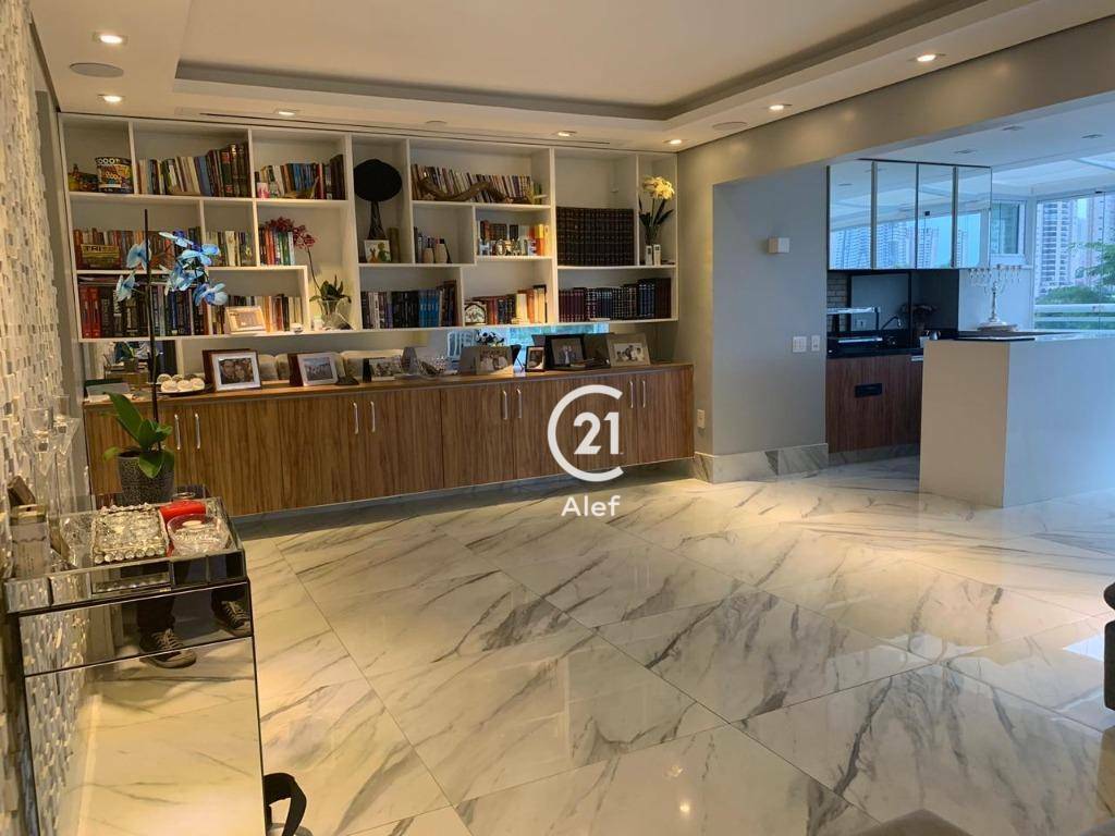 Apartamento à venda com 4 quartos, 170m² - Foto 4