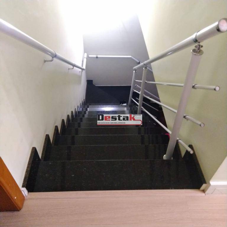 Sobrado à venda com 3 quartos, 180m² - Foto 5