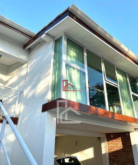 Casa à venda com 3 quartos, 185m² - Foto 2