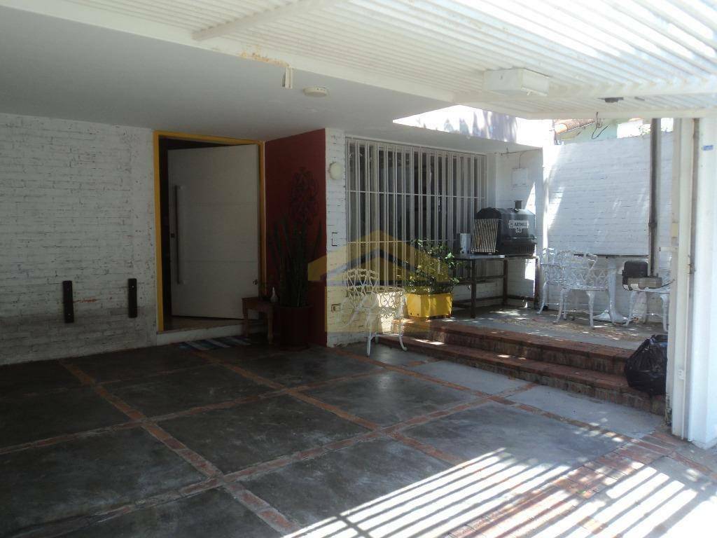 Sobrado à venda com 3 quartos, 130m² - Foto 2