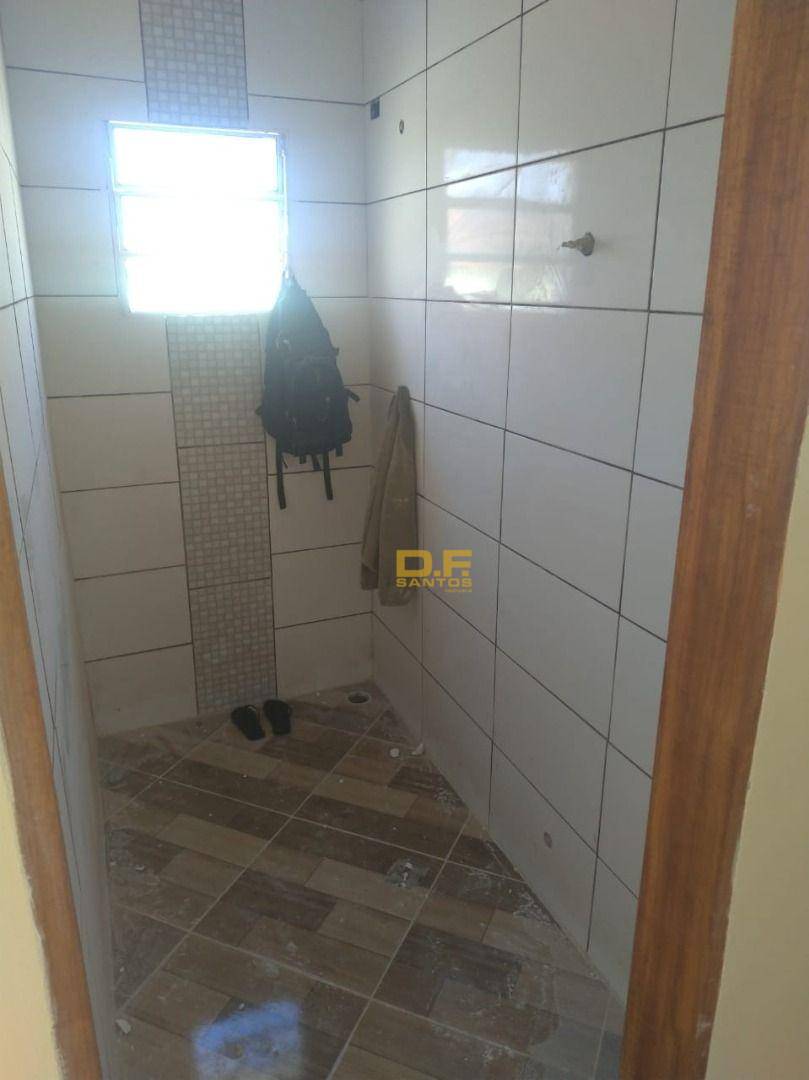 Casa à venda com 2 quartos, 1m² - Foto 6