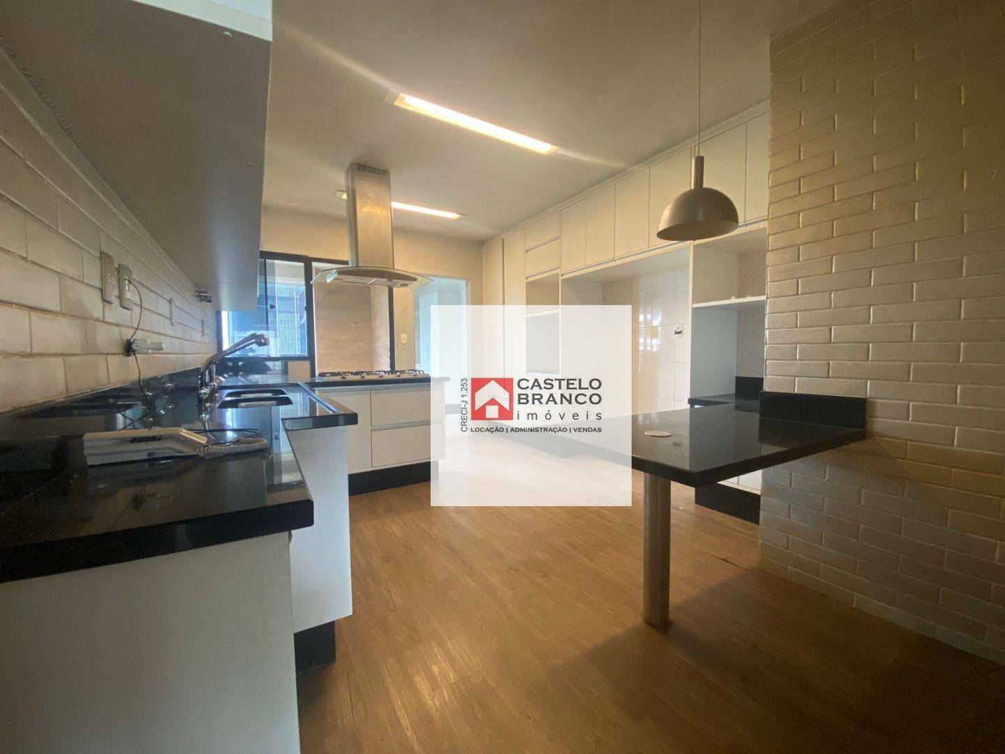 Apartamento à venda com 4 quartos, 243m² - Foto 11