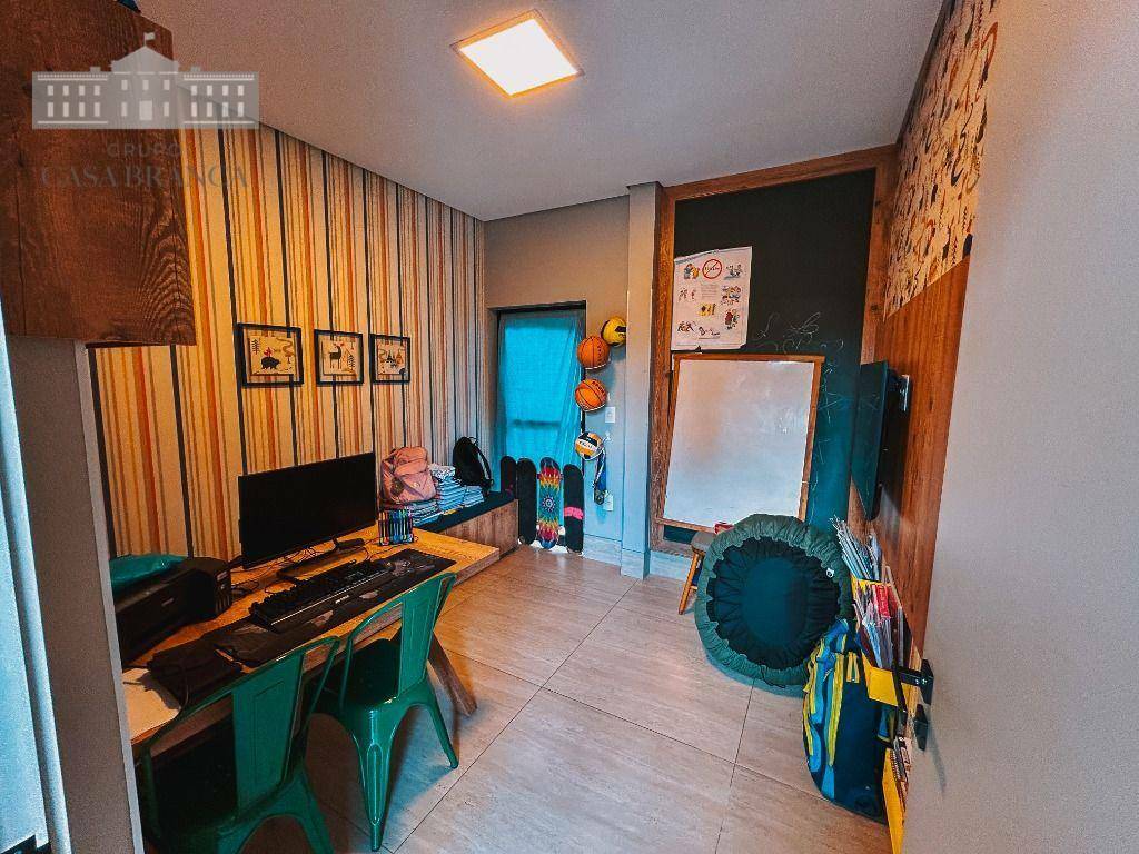 Casa de Condomínio à venda com 4 quartos, 330m² - Foto 24