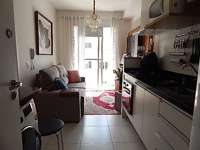 Apartamento à venda com 1 quarto, 37m² - Foto 2