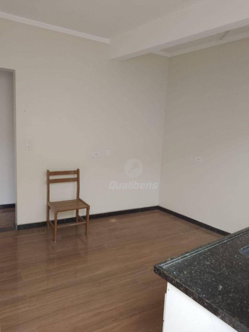 Casa para alugar com 2 quartos, 115m² - Foto 7