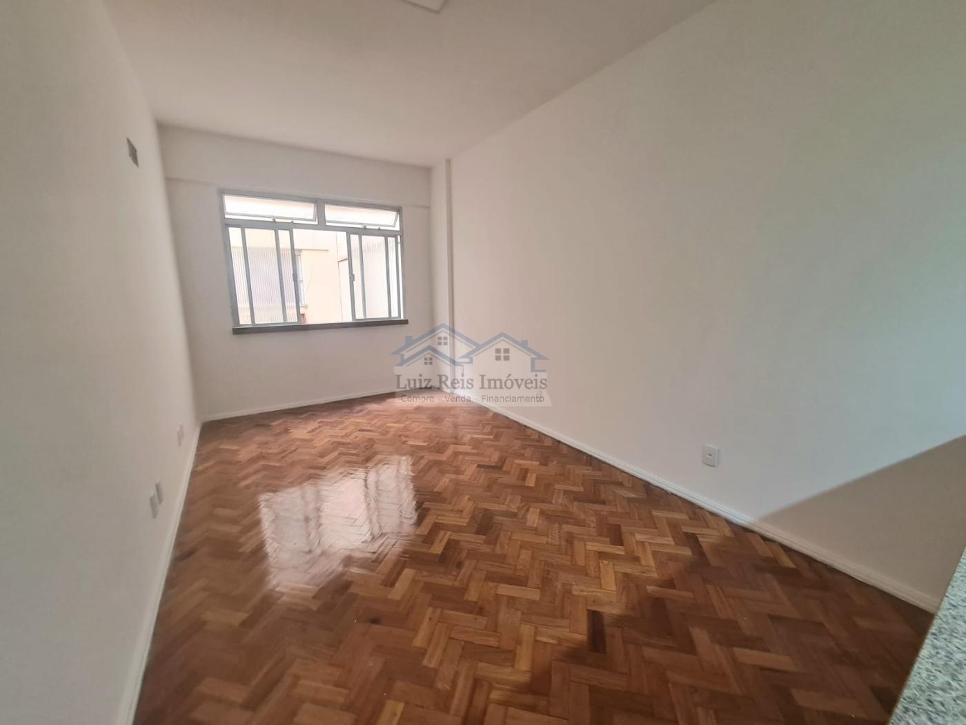 Apartamento à venda com 1 quarto, 35m² - Foto 2