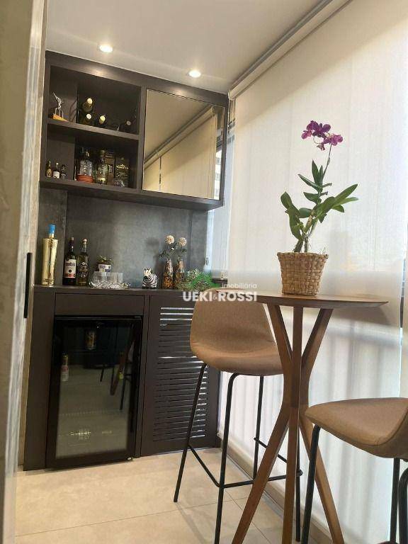 Apartamento à venda com 2 quartos, 64m² - Foto 11