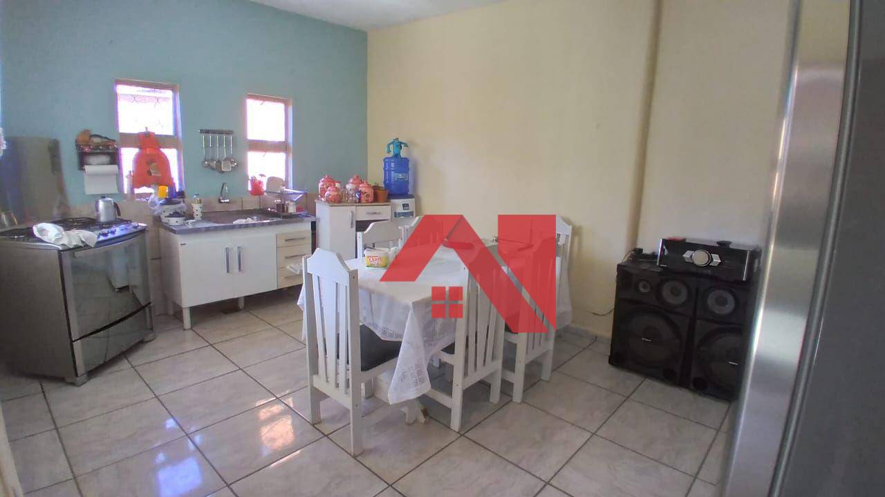 Casa à venda com 1 quarto, 60m² - Foto 1