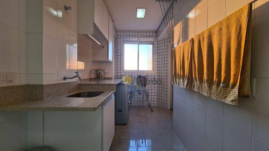 Apartamento à venda com 4 quartos, 300m² - Foto 46