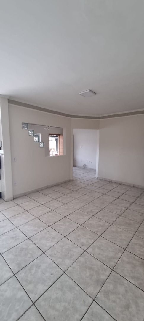 Casa à venda com 3 quartos, 190m² - Foto 8