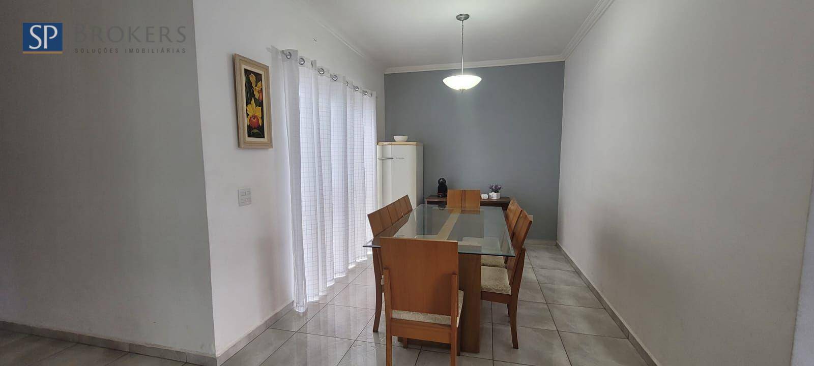 Casa à venda com 3 quartos, 225m² - Foto 8